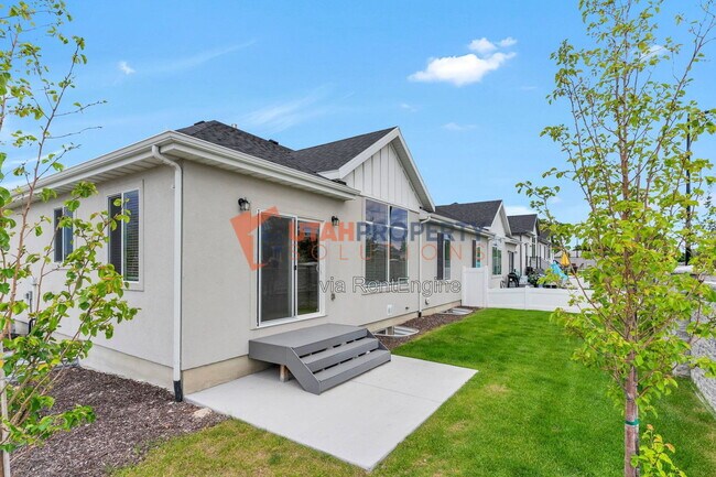 Building Photo - 7632 S Waverly Hls Ln