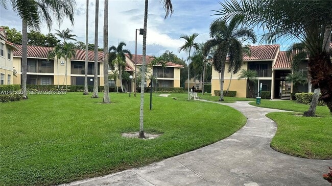 Building Photo - 1243 SW 46th Ave