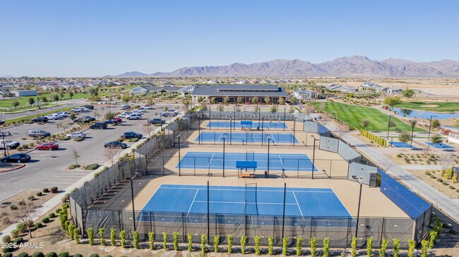 Building Photo - 11353 N Luckenbach St