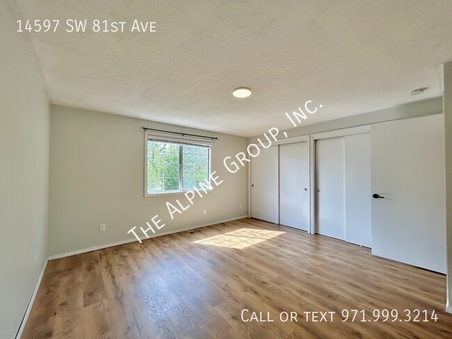 Building Photo - 14597 SW 81st Ave
