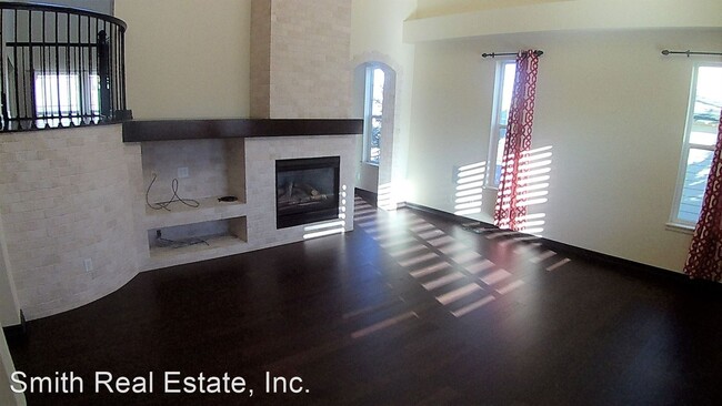 Building Photo - 4 br, 3.5 bath House - 7344 Winter Berry Lane