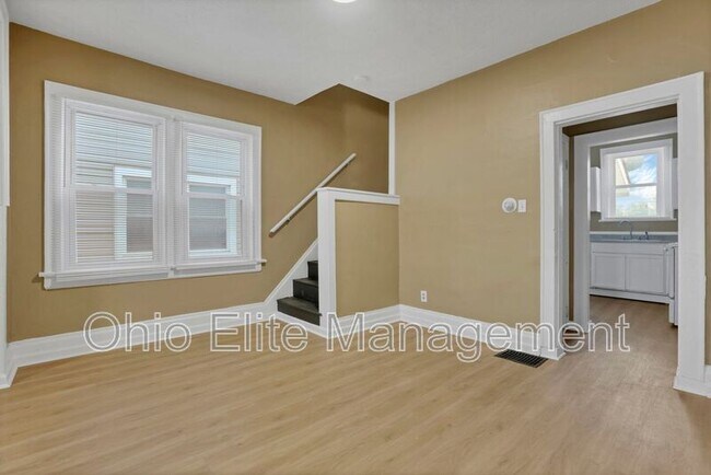 Building Photo - 2545 Sullivant Ave