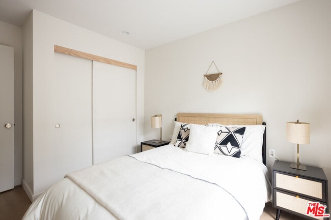 Building Photo - 1948 Preston Ave