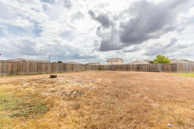 Building Photo - 12315 Fish Hook