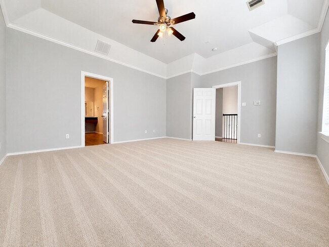Building Photo - 1608 Holman St