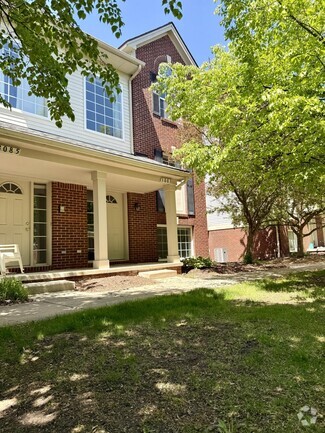 Building Photo - 3083 Promenade Cir