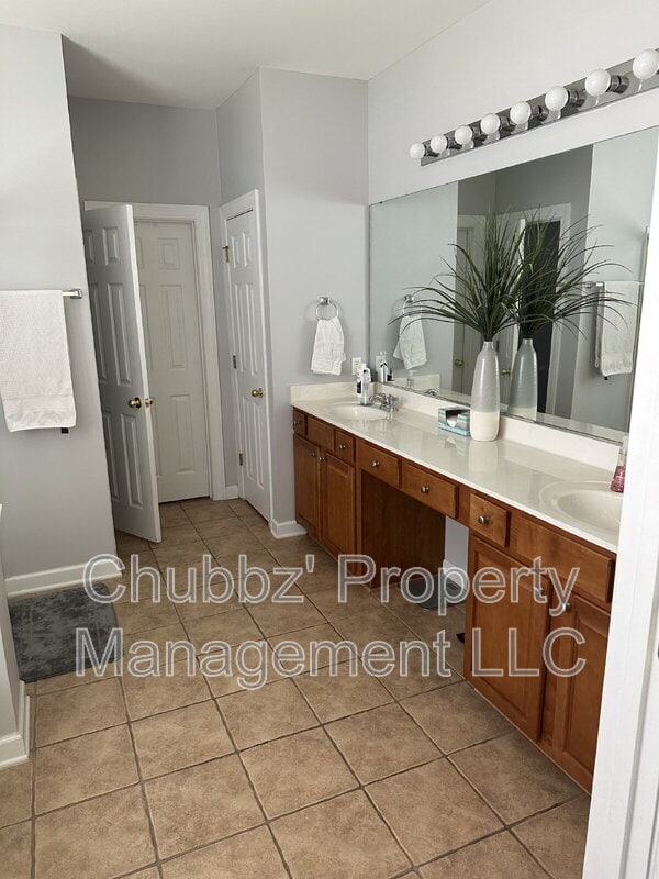 Building Photo - 103 Keller Springs Ct