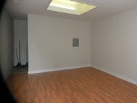 Building Photo - 515 S 16th St