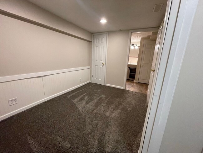 Building Photo - Great 3 Bed, 3 Bath house.