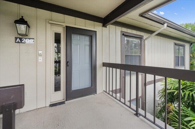 Building Photo - 13230 Polo Club Rd
