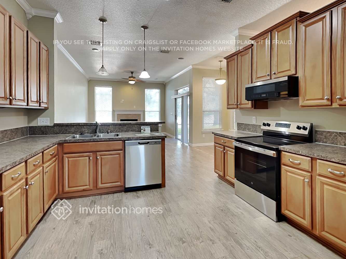 Building Photo - 13928 Fish Eagle Dr E