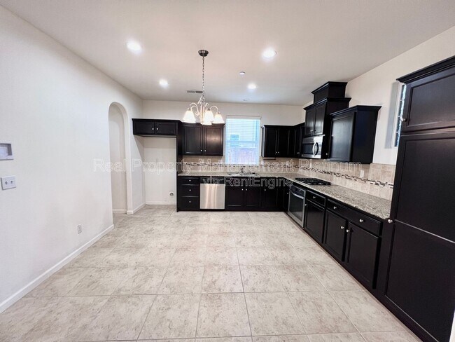 Building Photo - 1484 Mosaic Way