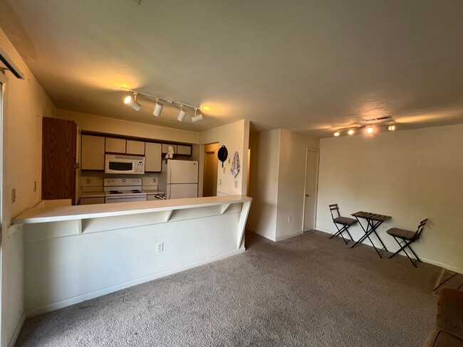 Primary Photo - Blacksburg, 3 BR / 2 bath BA, Available in...