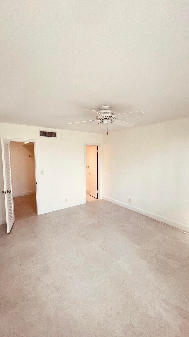 Building Photo - 4381 Trevi Ct
