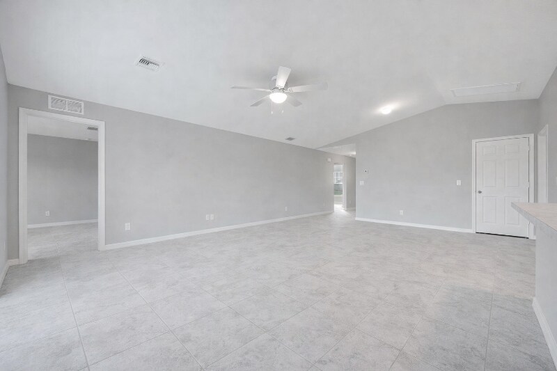 Building Photo - 2925 NE 4th Pl