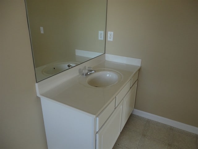 Building Photo - 10 Canso St