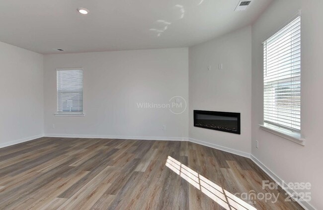 Building Photo - 149 Parker Claire Ln