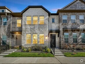 Building Photo - 2226 Adena Spgs Dr