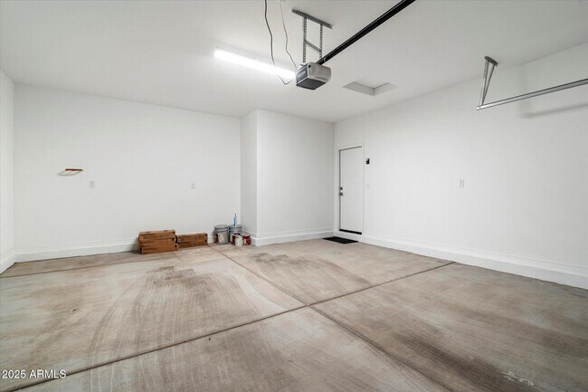 Building Photo - 25101 N 141st Ave