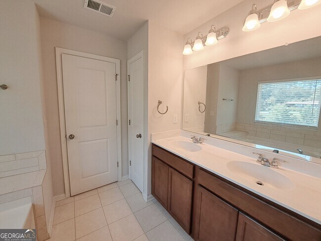 Building Photo - 2775 Port Bow Ln