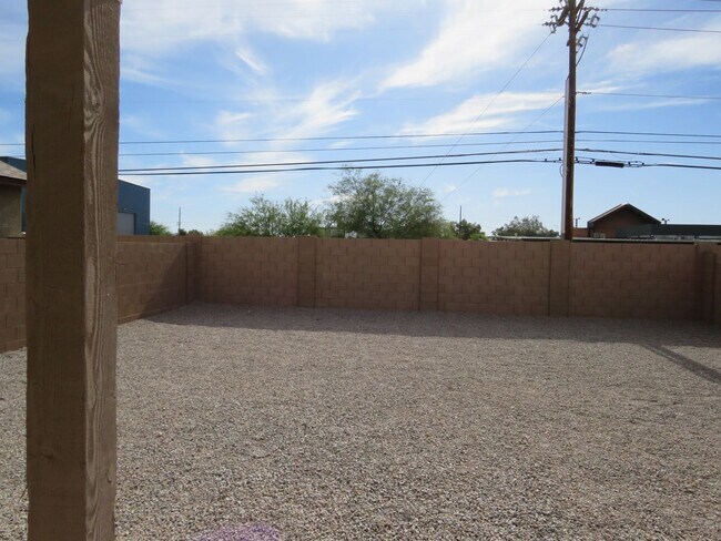 Building Photo - 6272 Spruce Goose Ave