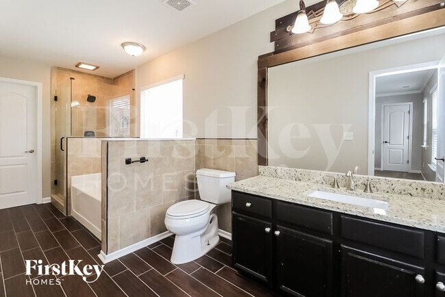 Building Photo - 116 Camdyn Cir