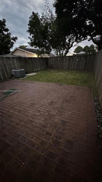 Building Photo - 9636 SW 147th Ct