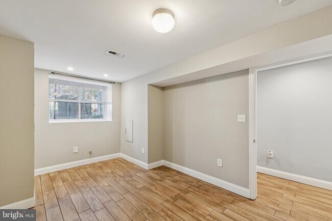 Building Photo - 1440 Fairmont St NW