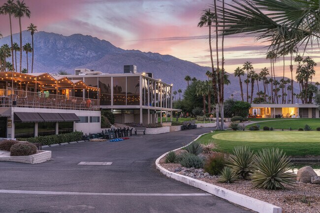 Building Photo - 477 Desert Lakes Dr
