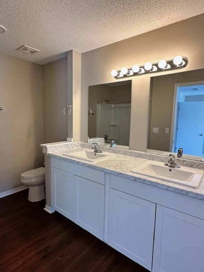 Building Photo - 2BD/2BA CONDO- THE MERIDIAN