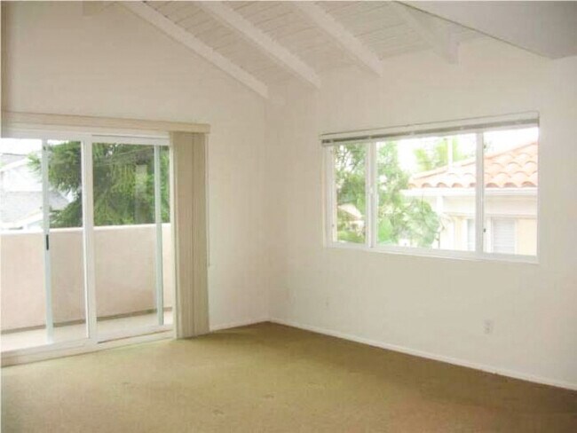 Master Bedroom - 2116 Pullman Ln