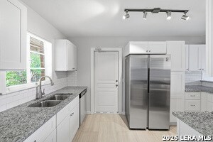 Building Photo - 250 Thorain Blvd