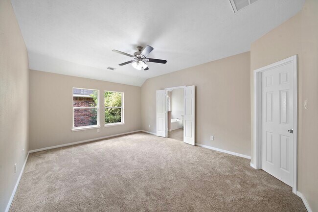 Building Photo - 11403 Sandermeyer Dr