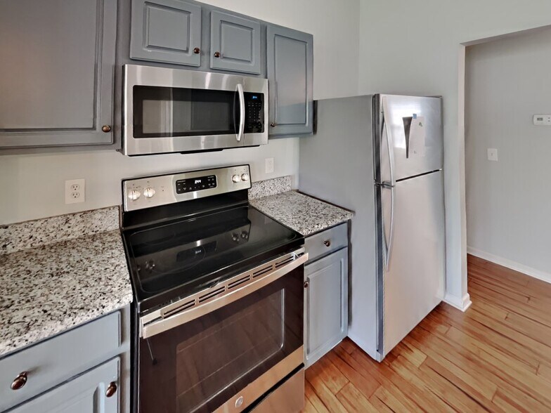 Building Photo - 3320 Arbor Pointe Dr