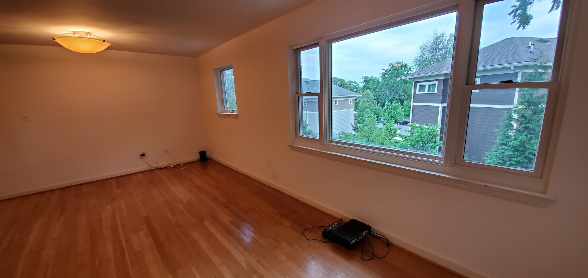 great room - 4114 18th Rd N