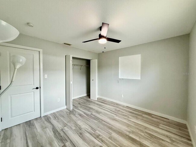 Building Photo - 4406 W Trilby Ave