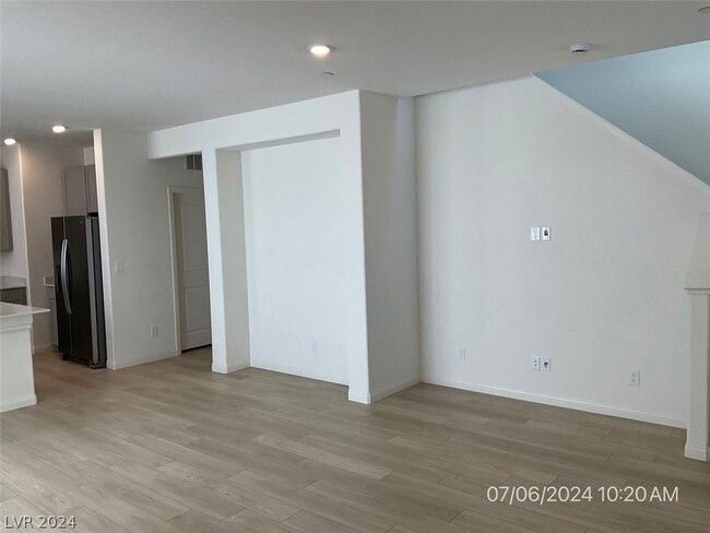 Building Photo - 3543 Via Aurelia Ln