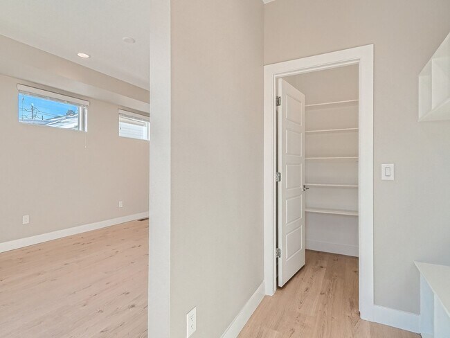 Building Photo - 3434 Garfield