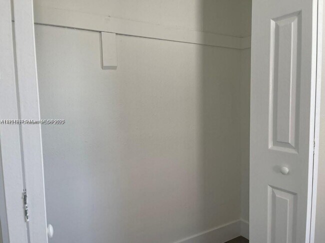 Building Photo - 1814 SW 22nd St