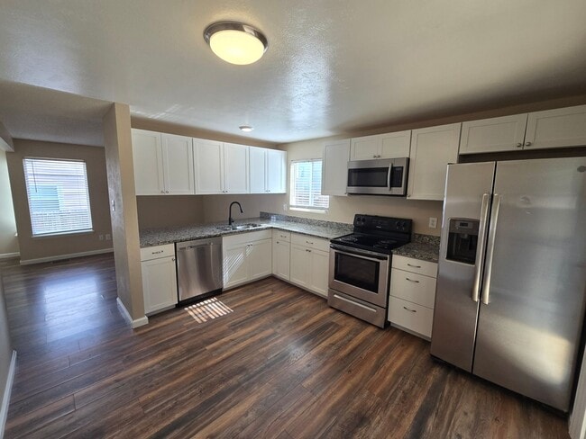 Building Photo - Remodeled Home in Thornton