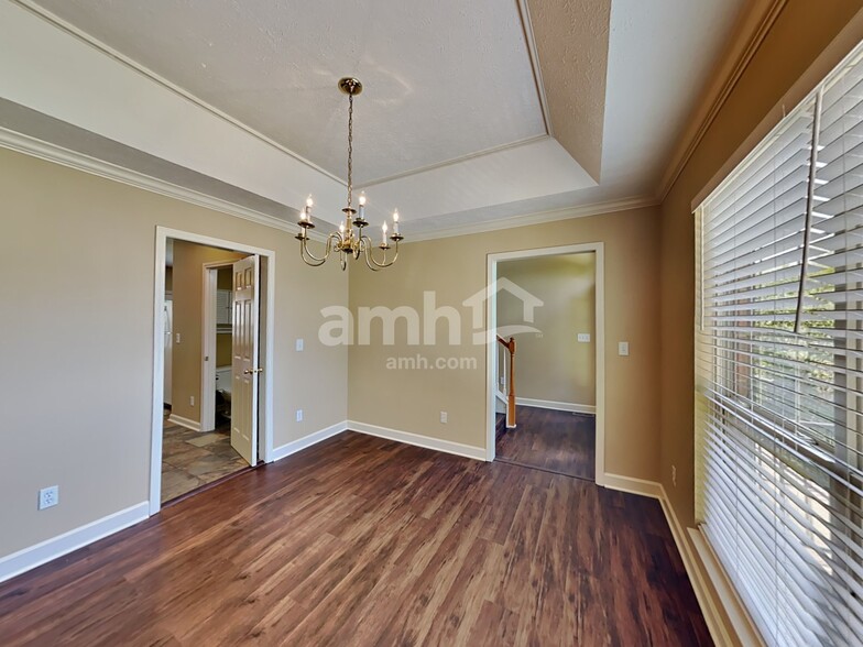 Building Photo - 326 Thetahill Rd