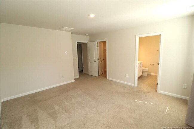 Building Photo - 244 Amber Acorn Ave