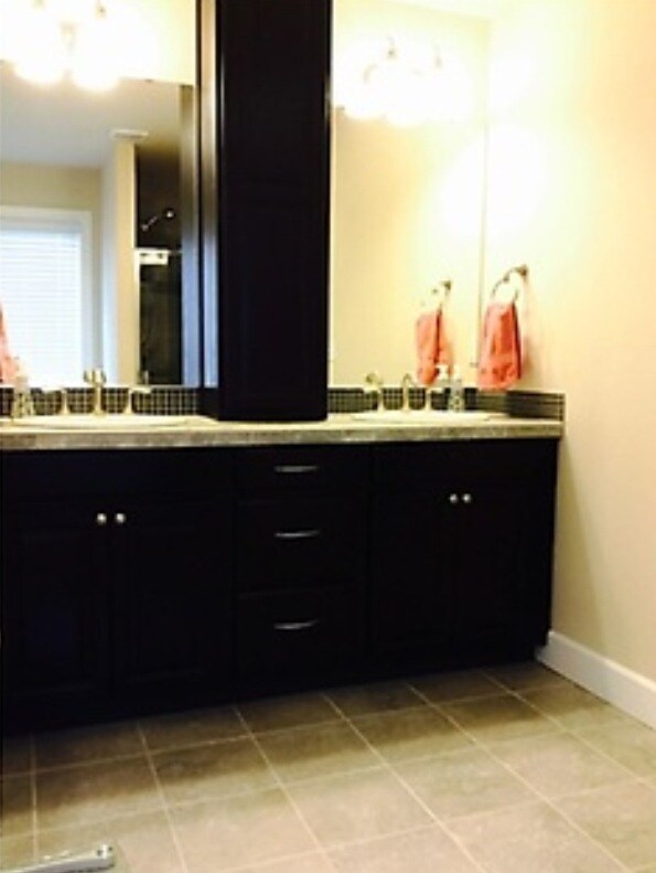 Building Photo - 1211 35th St Pl SE