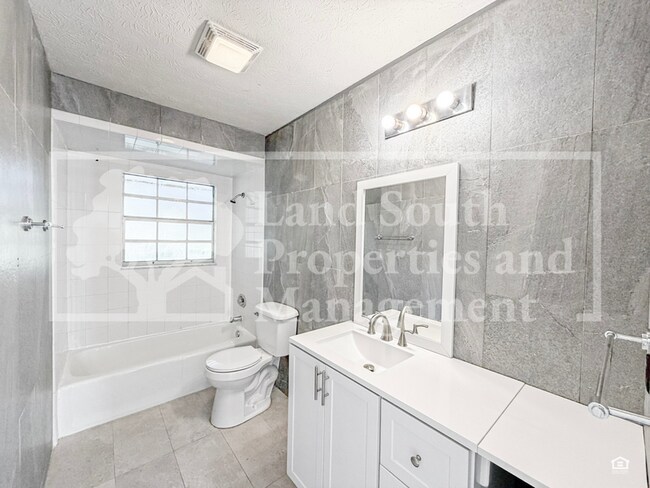 Building Photo - 724 Boyd Ct