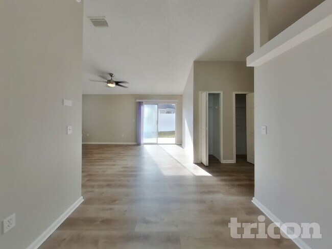 Building Photo - 4350 Jillian Dr