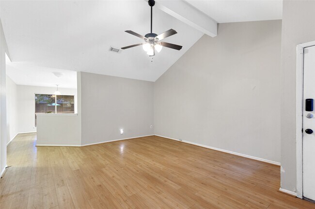 Building Photo - 2423 Spring Dusk Ln