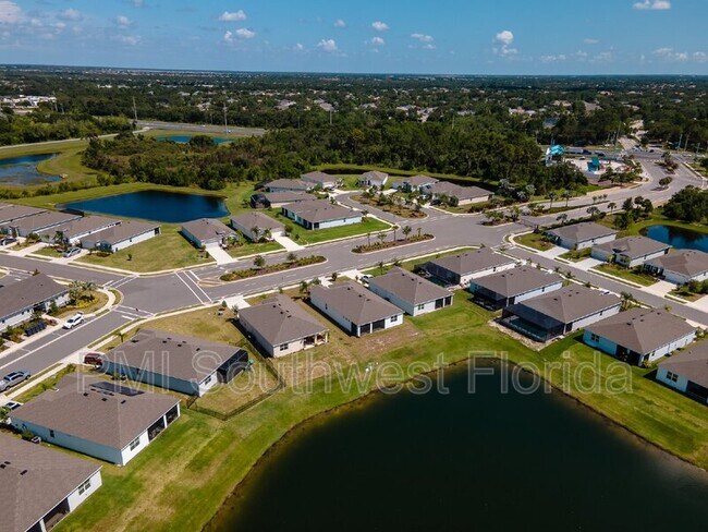 Building Photo - 5928 Silver Palm Blvd