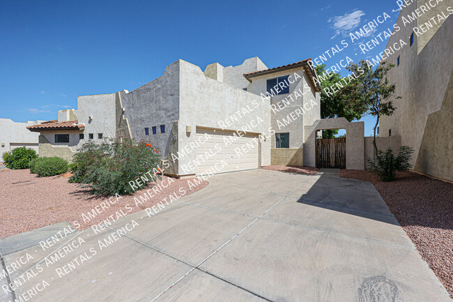 Building Photo - 544 N Alma School Rd