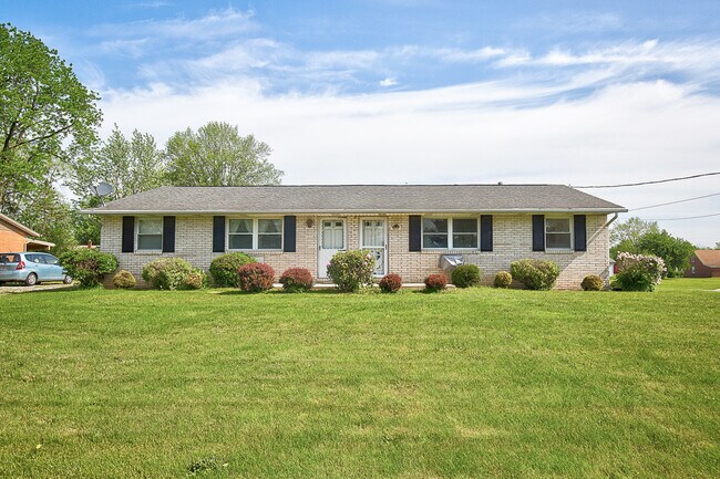 Building Photo - 505 Carnwise St SE