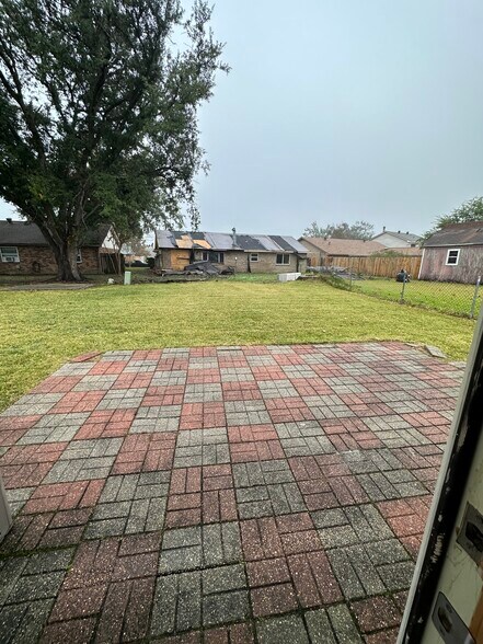 Backyard - 557 Esplanade St